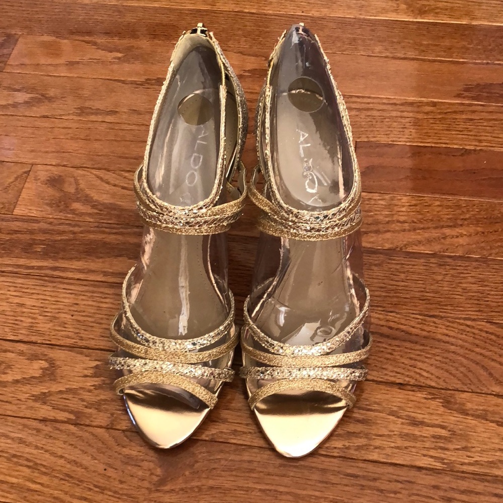 Aldo’s Gold Shoes